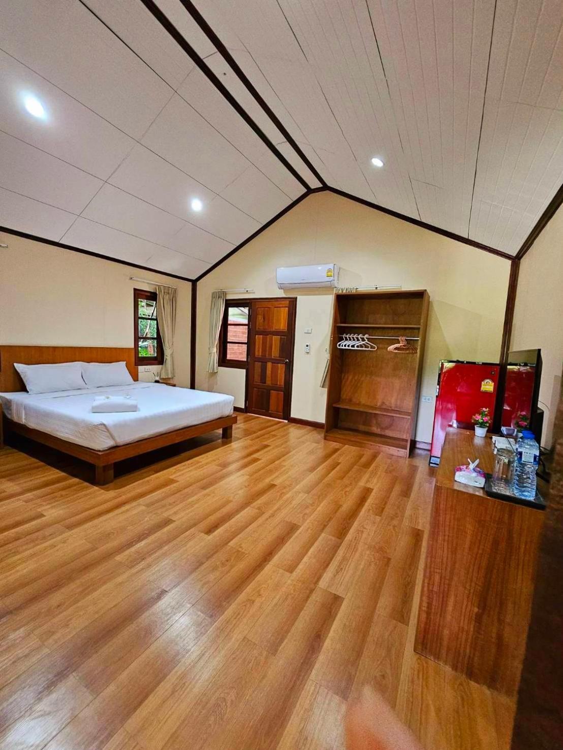 Samran Resort Chalong Exterior photo