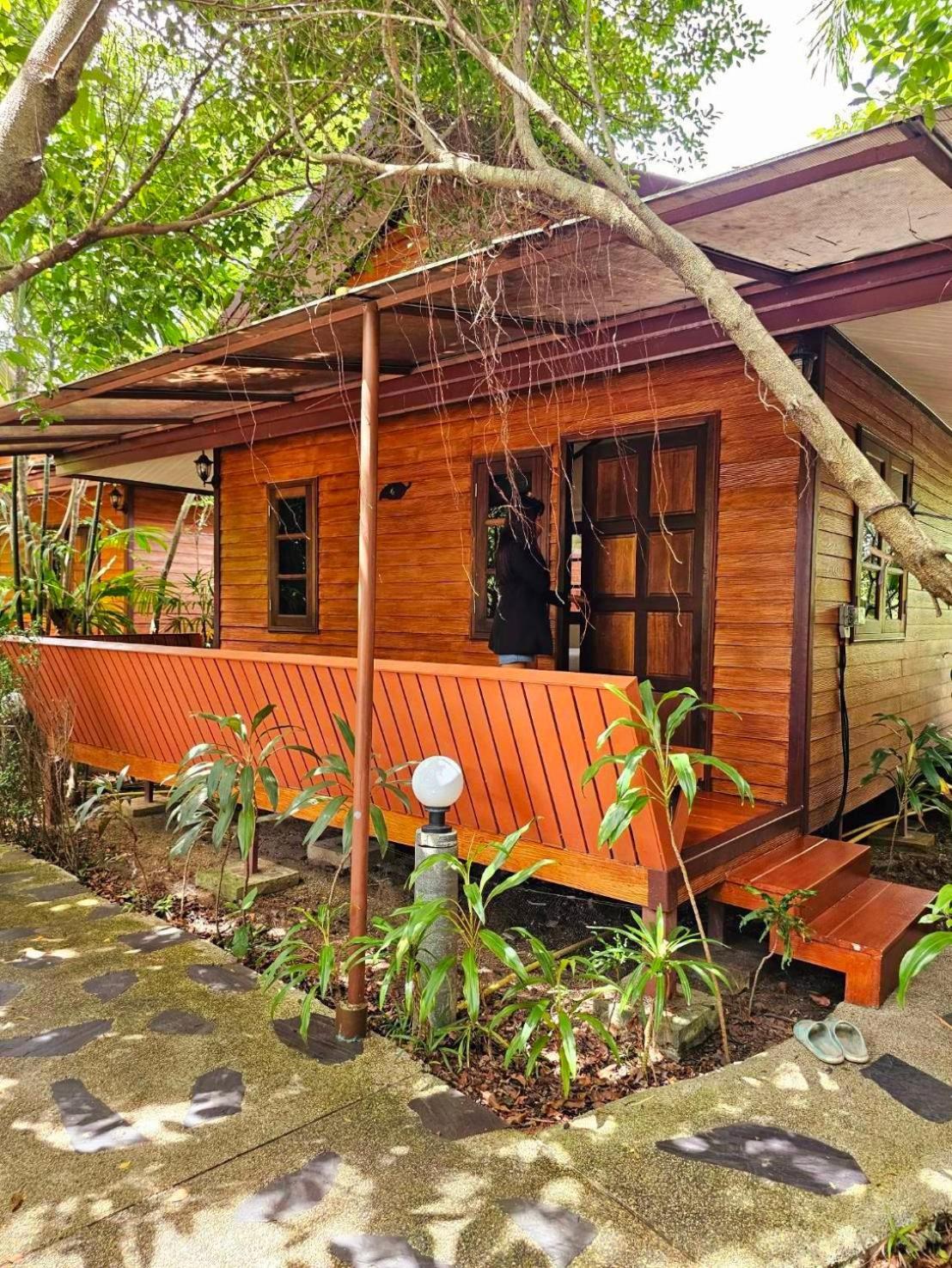 Samran Resort Chalong Exterior photo